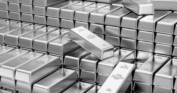 Có 100 triệu đồng tiết kiệm, có nên rút ra mua bạc tích sản?
